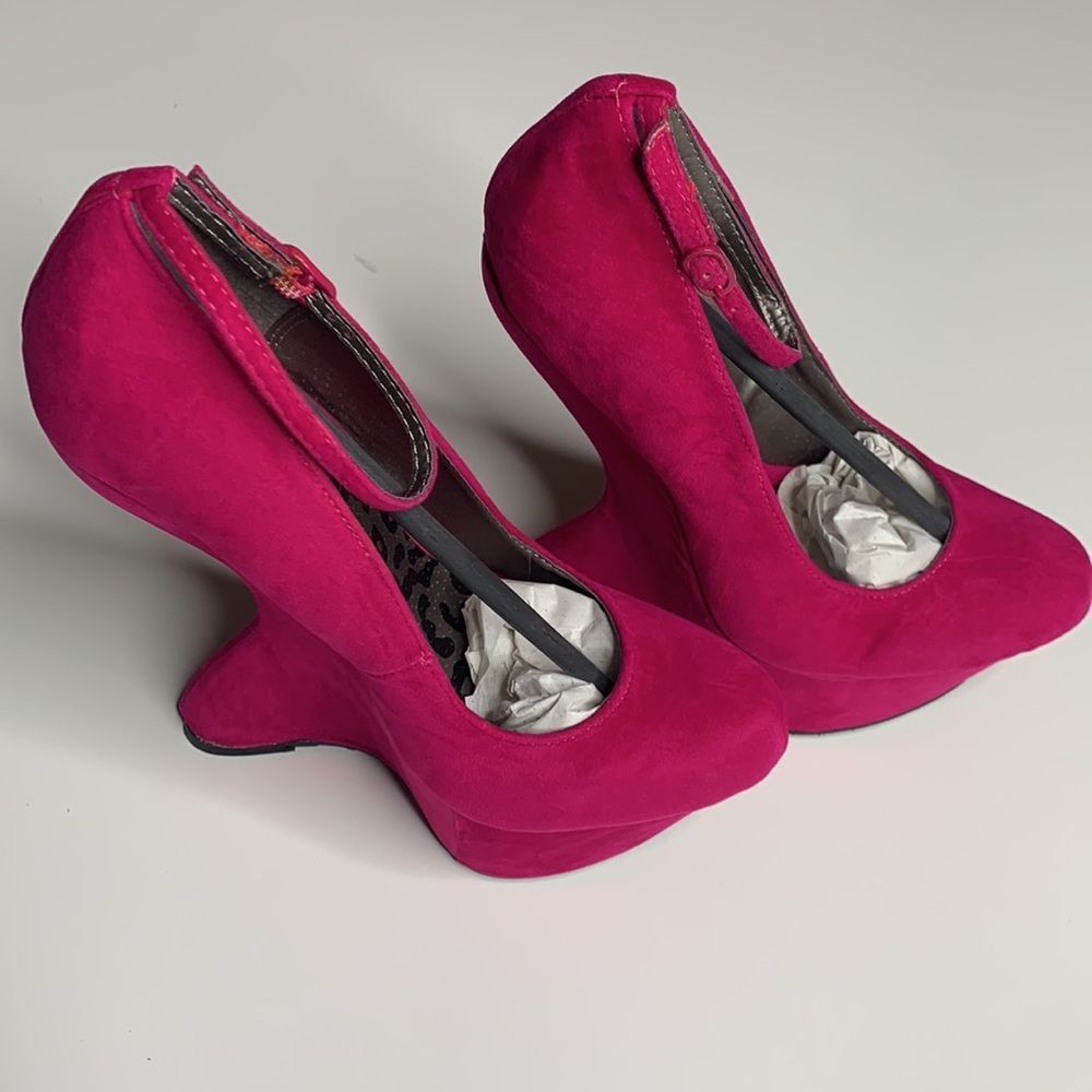 Dollhouse Heels Confession Various Sizes New
